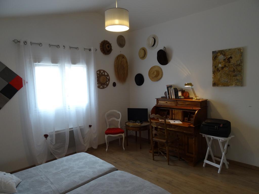 Une Chambre En Ville Savigneux (Loire) Exterior photo